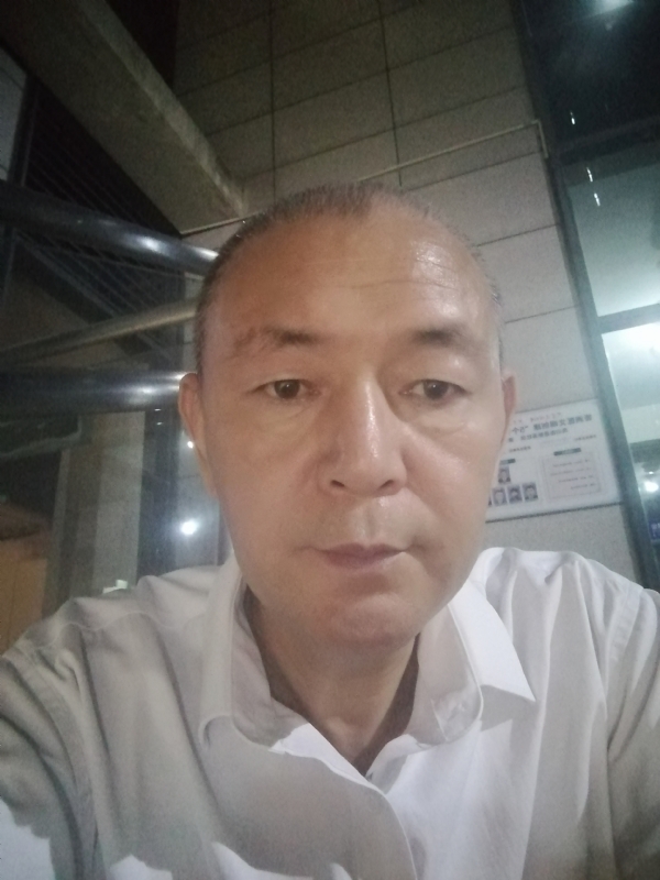 老李的第一张照片--昆明相亲服务中心