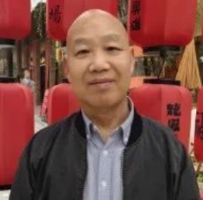 教师作家寻伴侣的第一张照片--昆明相亲服务中心