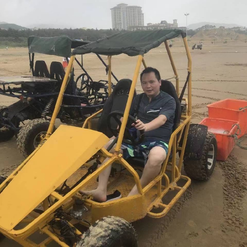 向前的第一张照片--昆明相亲服务中心
