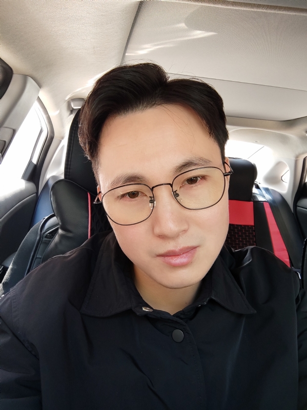 沉默先绅的第一张照片--昆明相亲服务中心