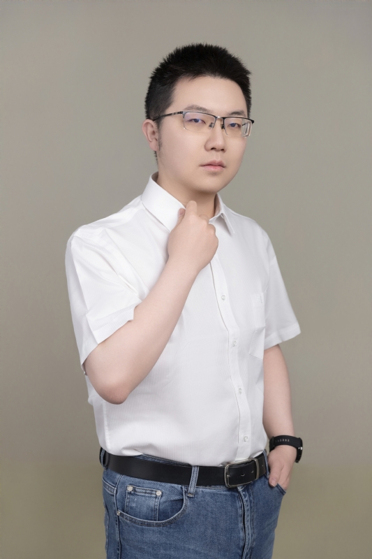 晏先生的第一张照片--昆明相亲服务中心