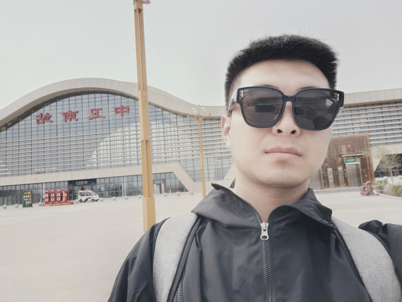 起因的第一张照片--昆明相亲服务中心