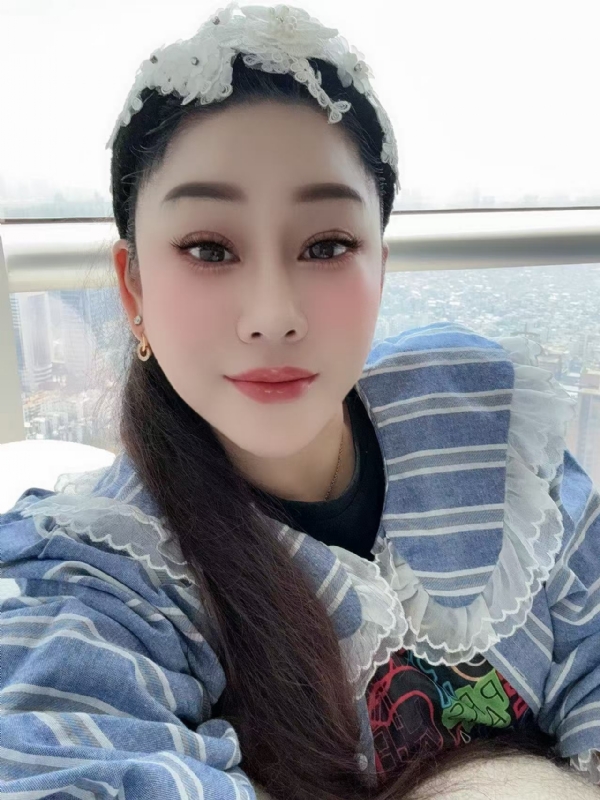 萱草沐晴的第一张照片--昆明相亲服务中心