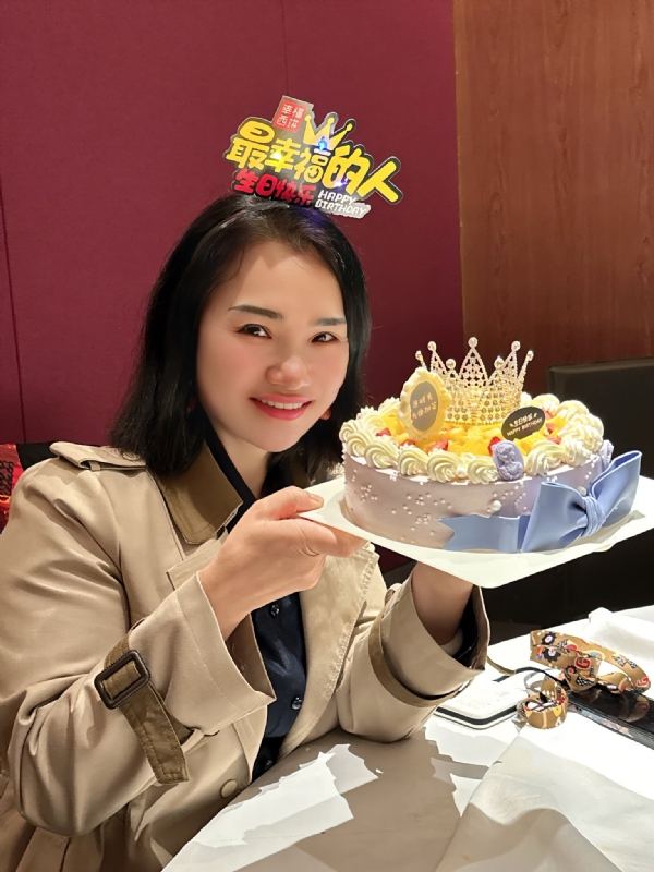 Apple的第一张照片--昆明相亲服务中心